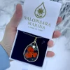 Kaulakoru – Punainen kukka ❤️