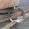 Metsänvihreä Boho-rannekoru hopeisilla yksityiskohdilla | Monirivinen luontokoru