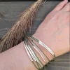 Metsänvihreä Boho-rannekoru hopeisilla yksityiskohdilla | Monirivinen luontokoru