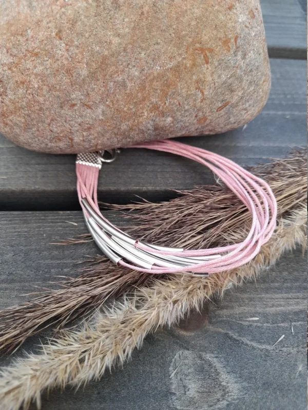 Rose Pink – Hentoa hehkua ranteellesi