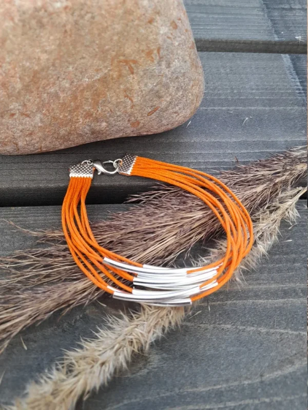 Whimsical Orange – Iloista energiaa ranteellesi
