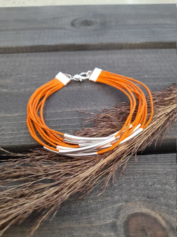 Whimsical Orange – Iloista energiaa ranteellesi