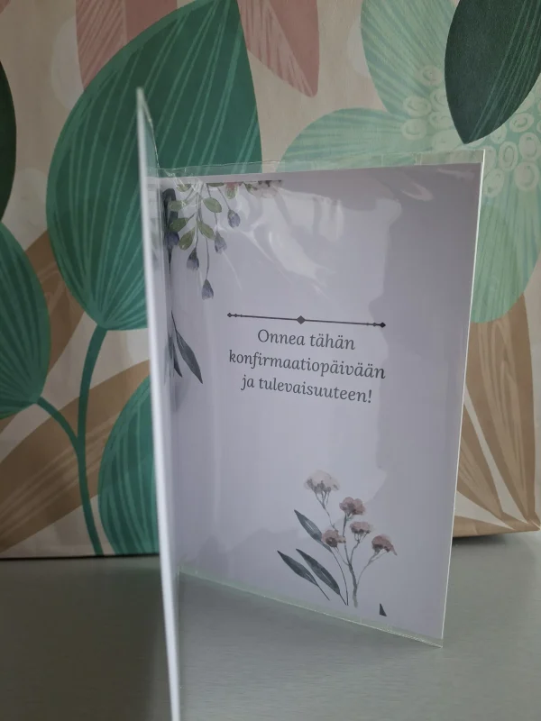 Konfirmaatio puuristi
