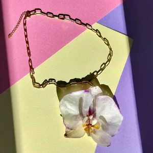 Orkidea choker
